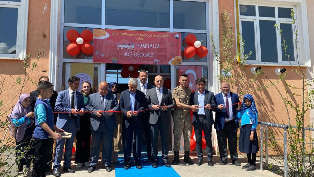 İlçemiz Bedirhan Bey Anadolu İmam Hatip Lisesi Tarafından Düzenlenen STEAM Bilim Fuarının  Açılışı Yapıldı